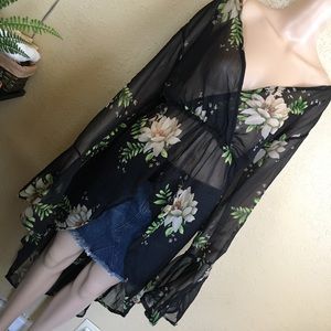 Thread Story plus size floral high/low shirt